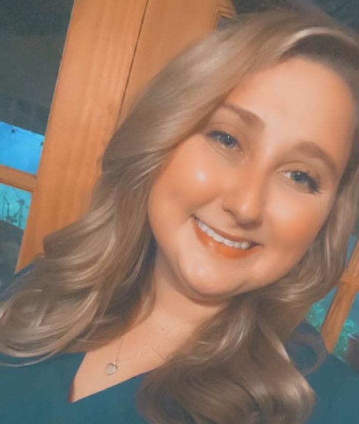 Portrait of Samantha